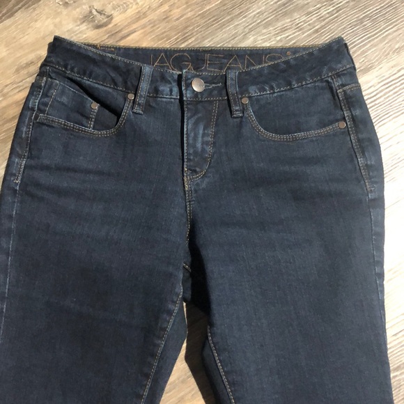 Dark Wash Jag Mid Rise Boot Cut Jeans Sz 2P - Picture 2 of 6